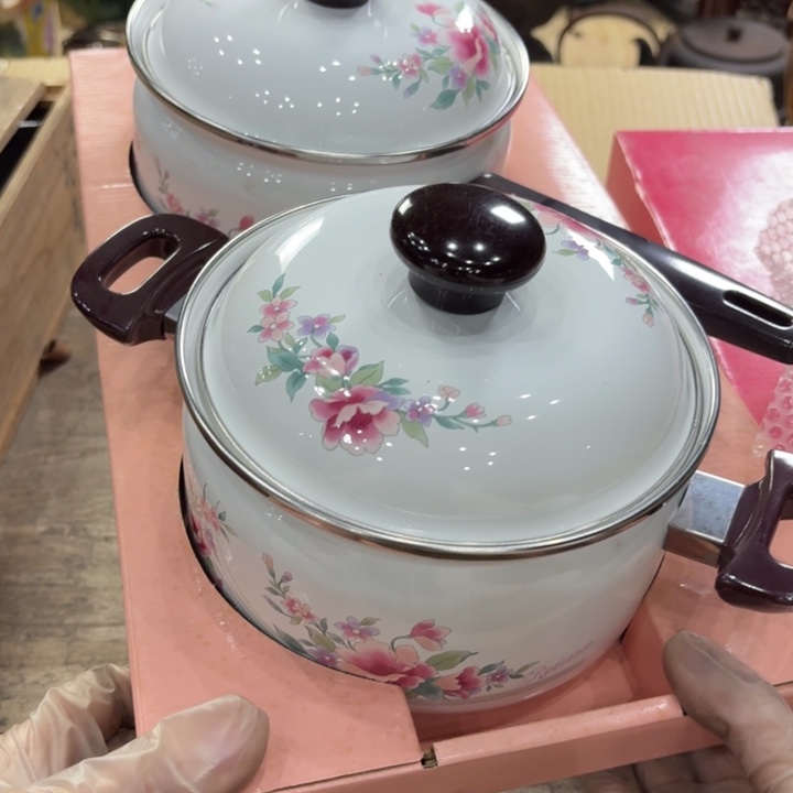 金属古美术置物摆件