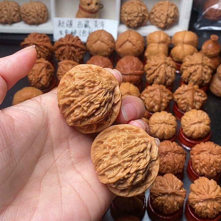 吊坠文玩核桃鹰头