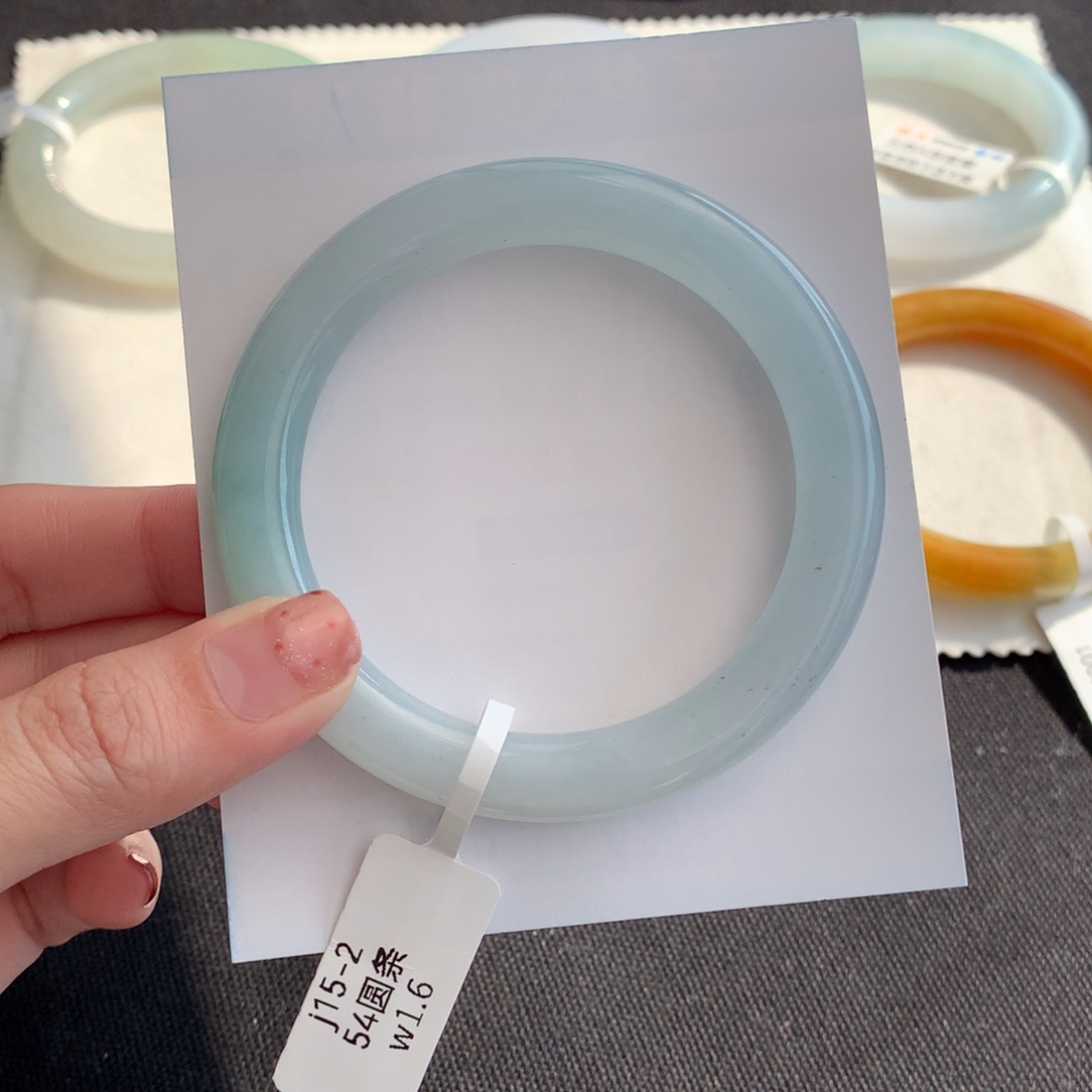 翡翠未镶嵌手镯手镯