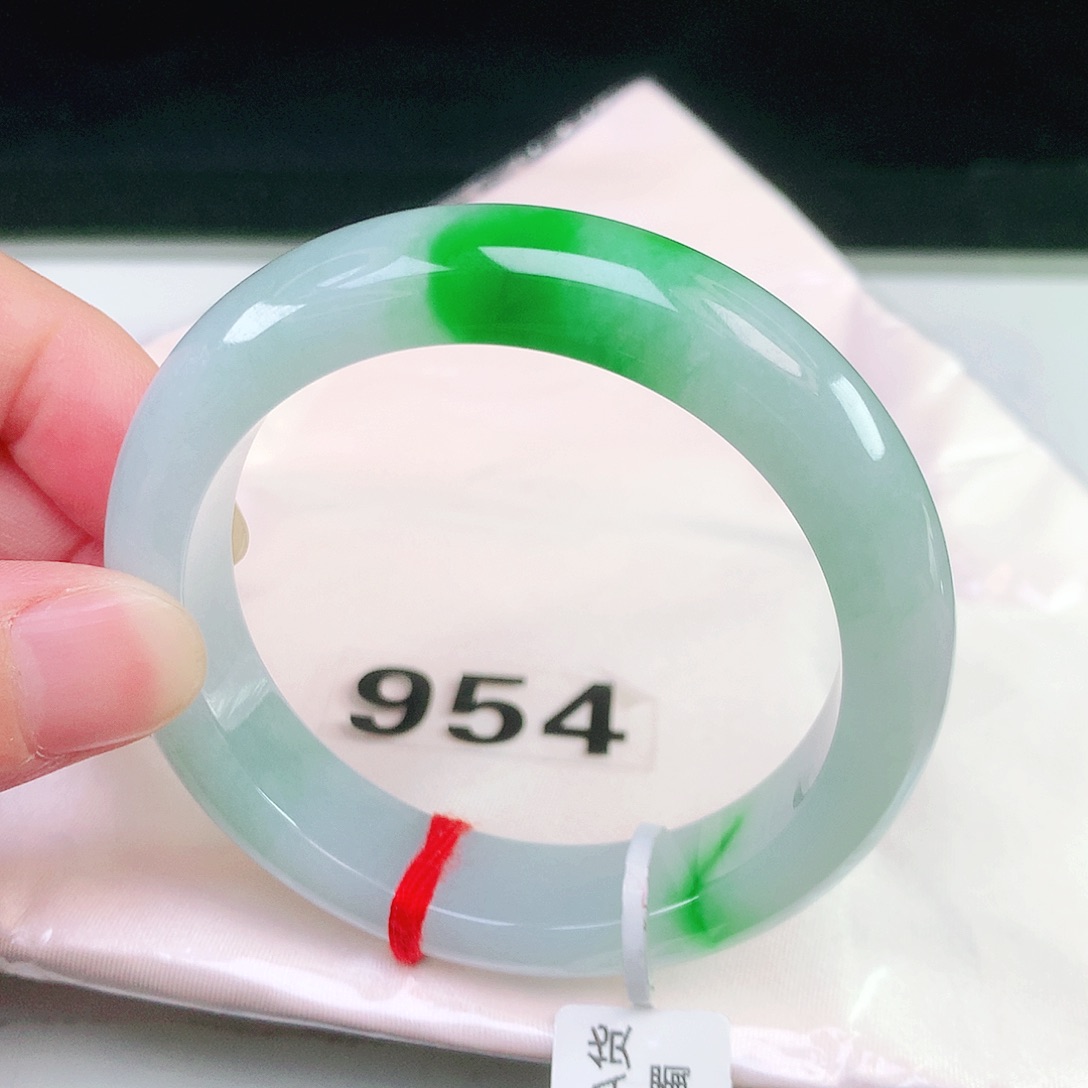 未镶嵌手镯翡翠954