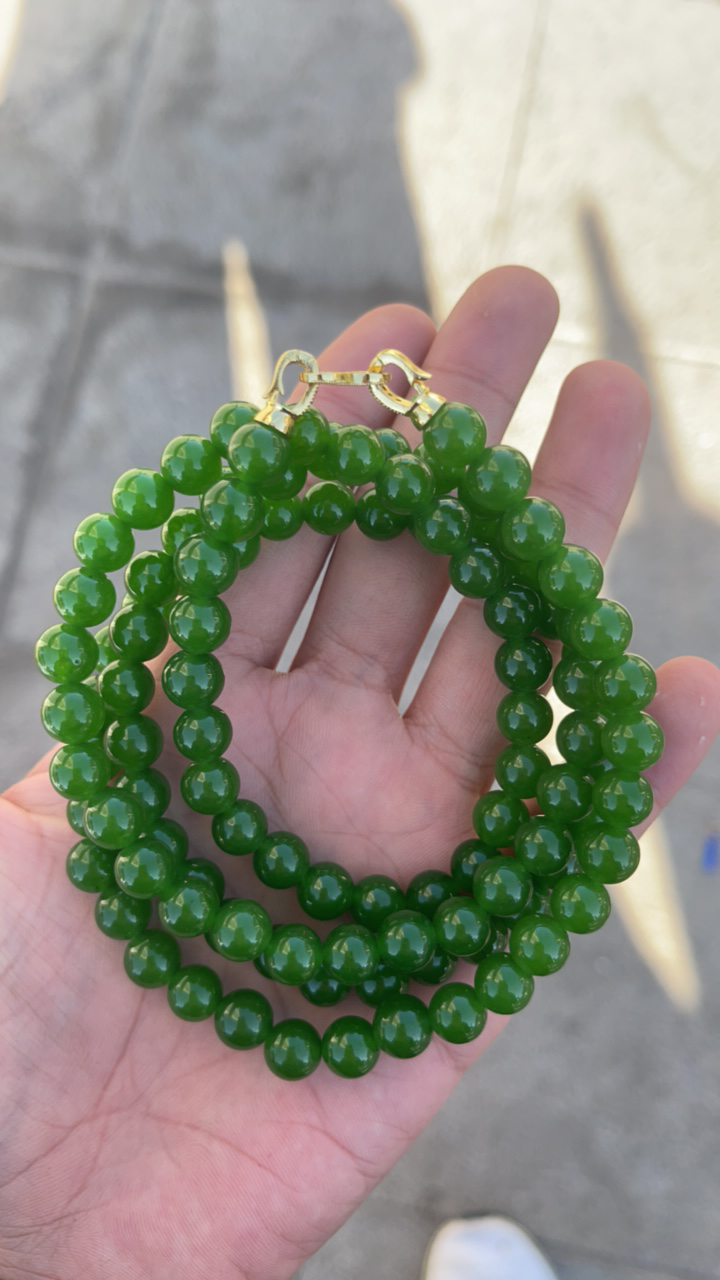 新疆山料辣阳绿手串 108 颗 卡 8 项链高端大气