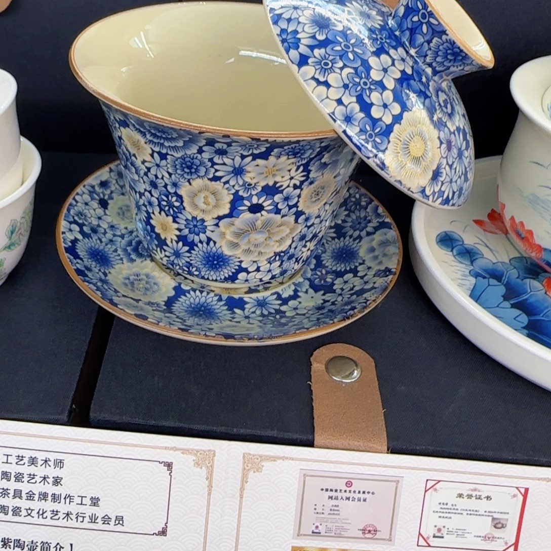 这些盖碗真好看！！！