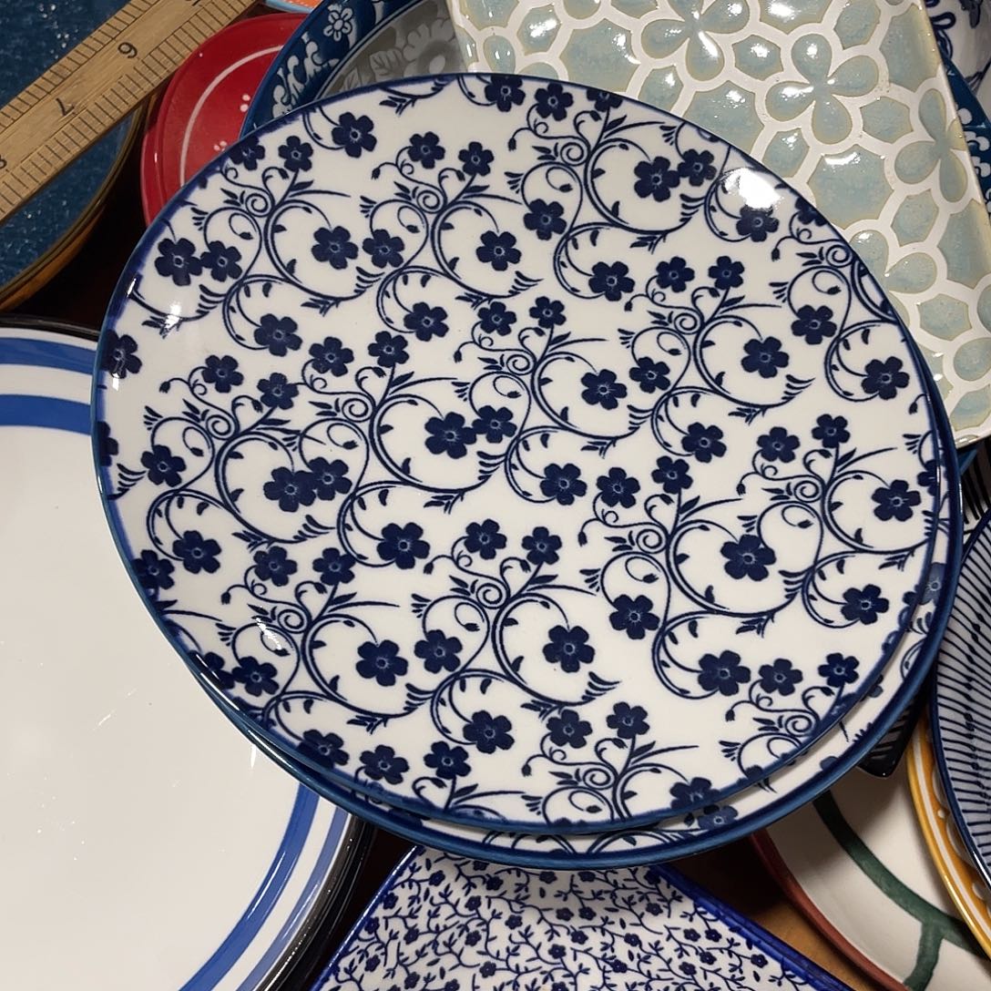 瓷   7.5寸 温佩家 数量是2