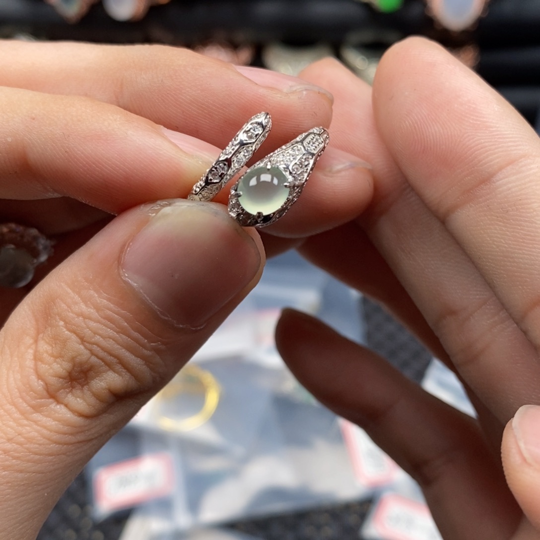 翡翠戒指银S925镶嵌k**a天然缅甸翡翠A货