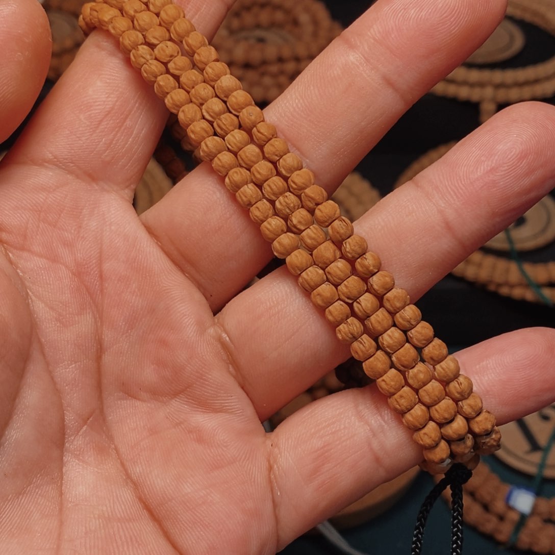 柏香籽/百香籽手串小*，