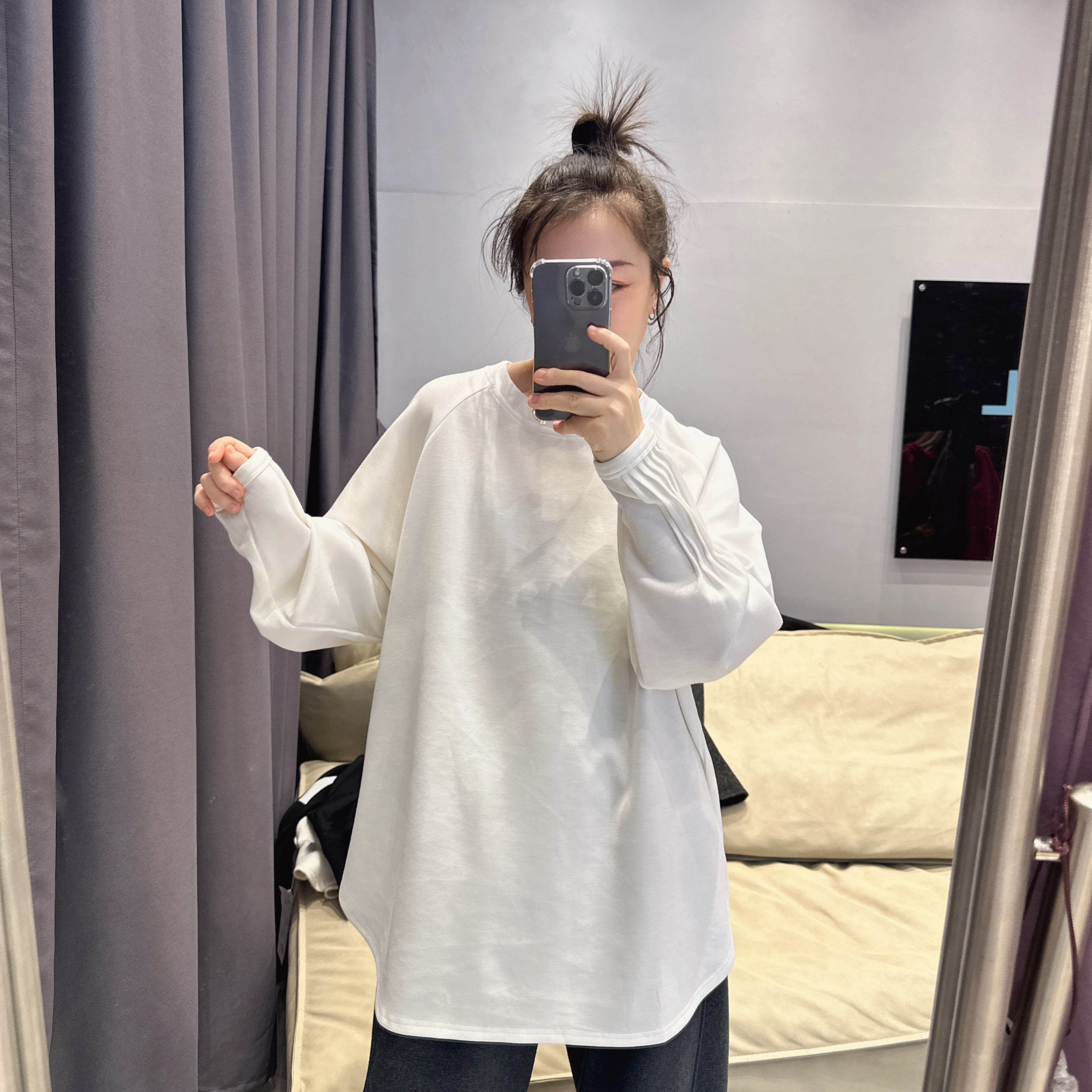 肆玖嘉韩版圆领简约下摆开叉时尚百搭纯色袖口褶皱长袖T恤打底潮