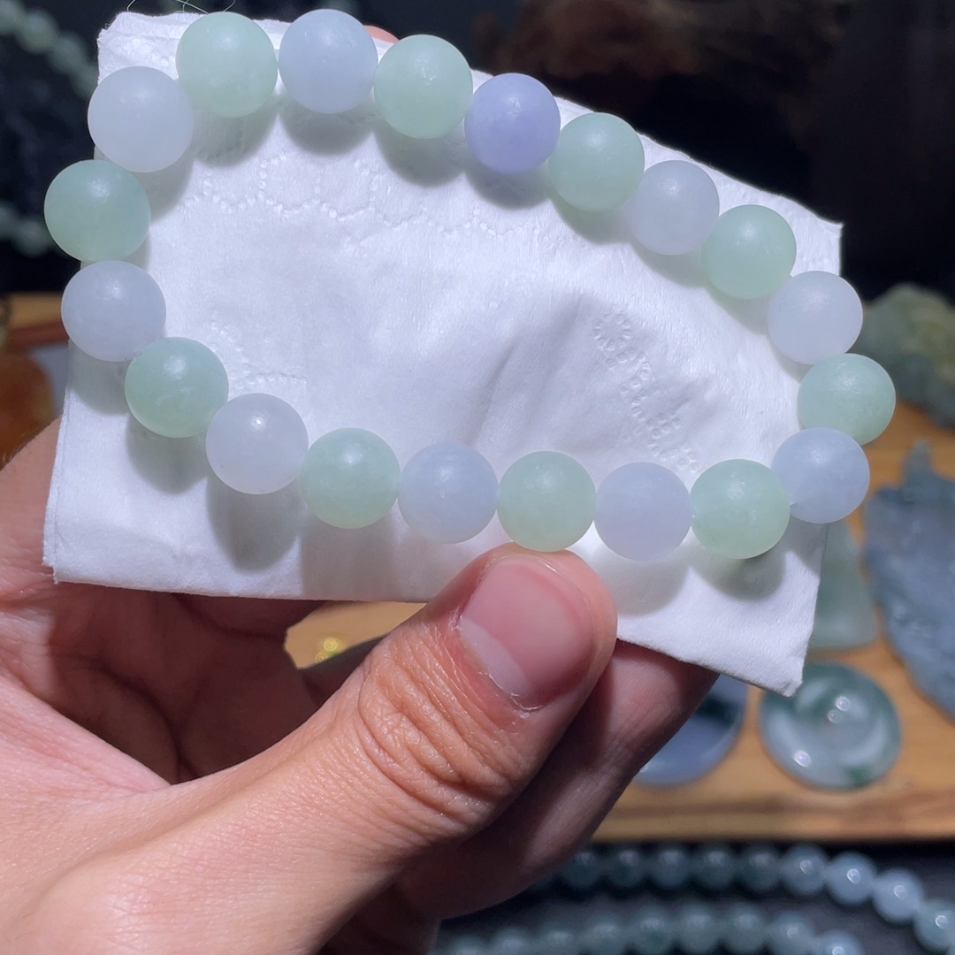 定制翡翠未镶嵌手串