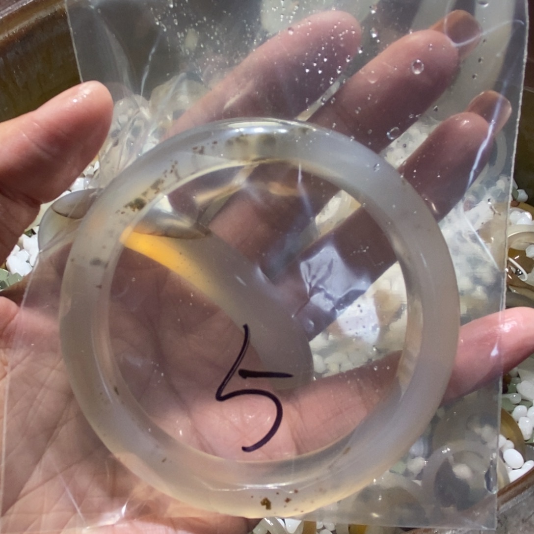 小****玛瑙/玉髓未镶嵌手镯5号