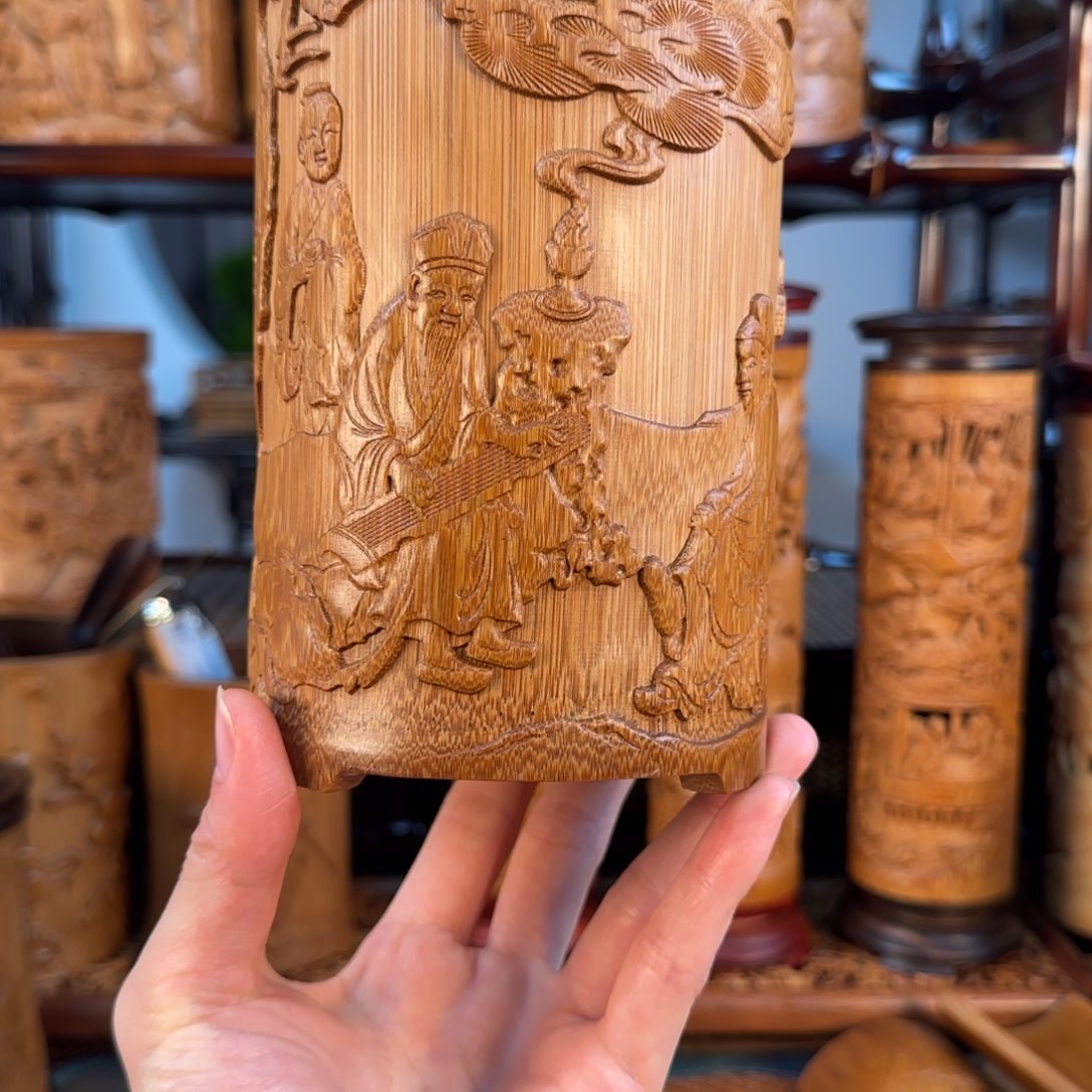 竹伯牙鼓琴-老料笔筒