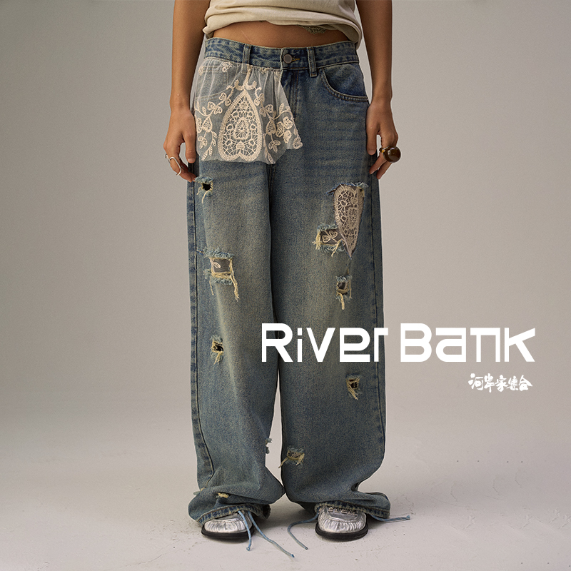 河岸家设计师Shelle Artiste休闲宽松钩花直筒破洞牛仔裤25夏