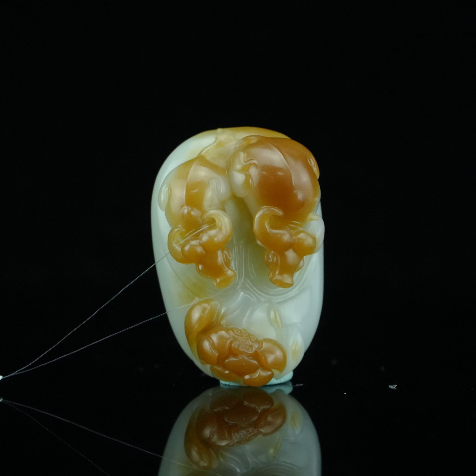 陆飞飞作/和田玉 舐犊情深 /朵云轩 LFW2018YF