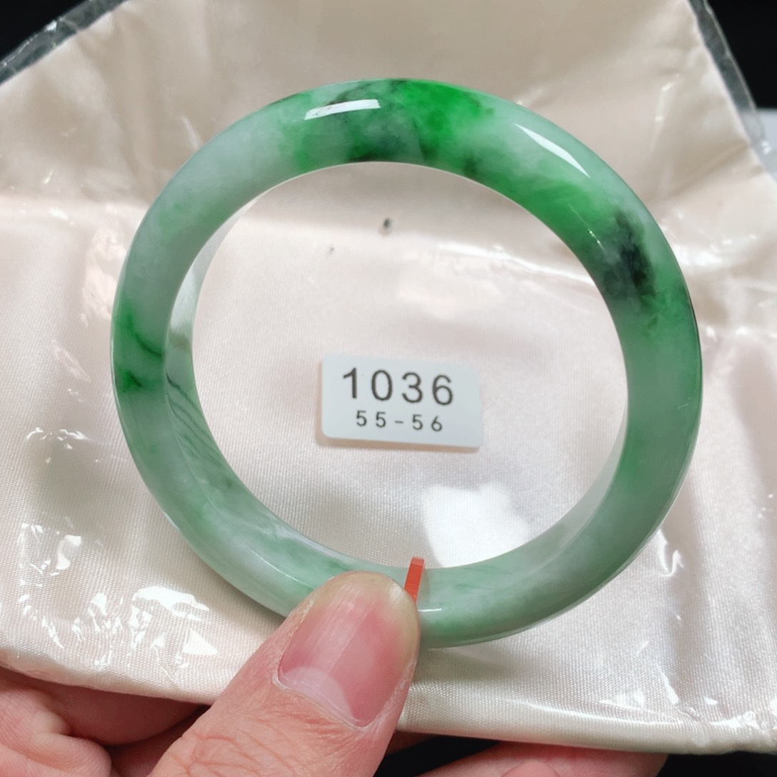 翡翠手镯未镶嵌编号1036