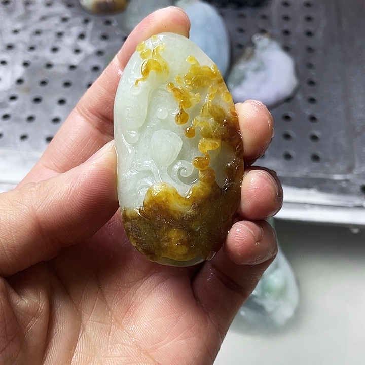 柒***后定制翡翠未镶嵌缅甸翡翠黄翡荷花鱼