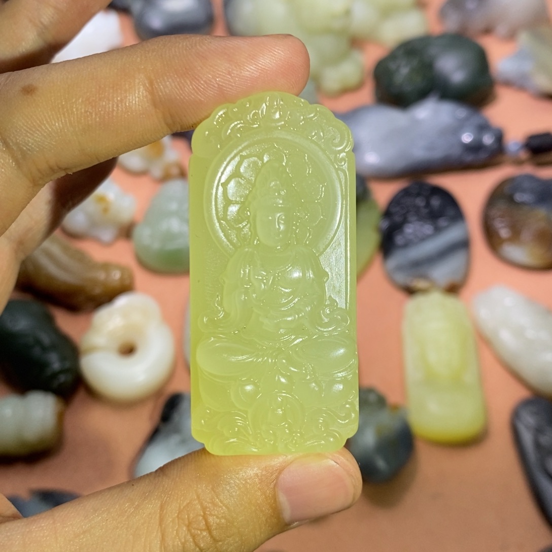 未镶嵌和田玉挂件阳**照