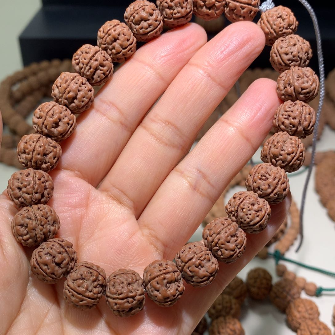 金刚菩提吊坠年**鱼老树王手串13