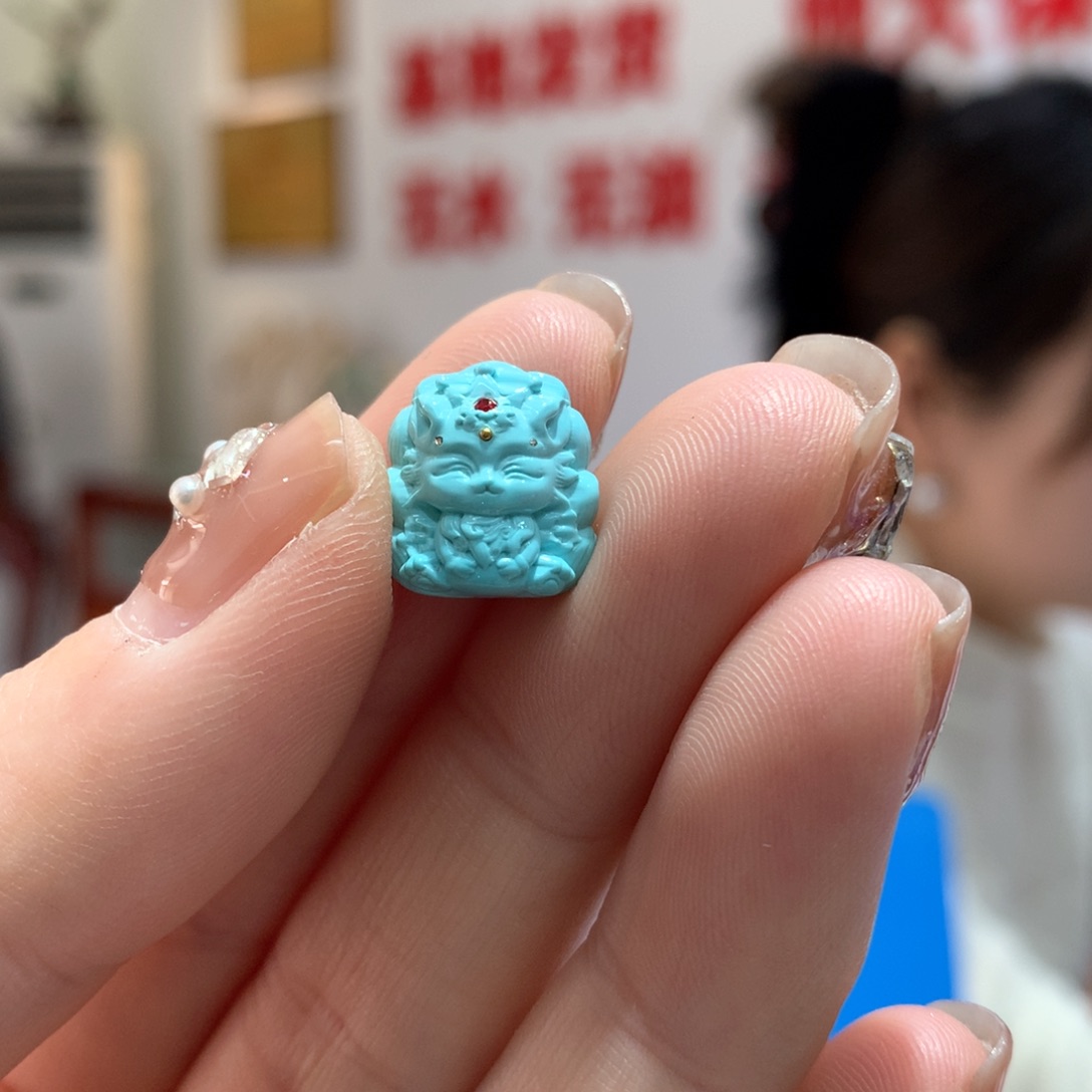绿松石配饰未镶嵌