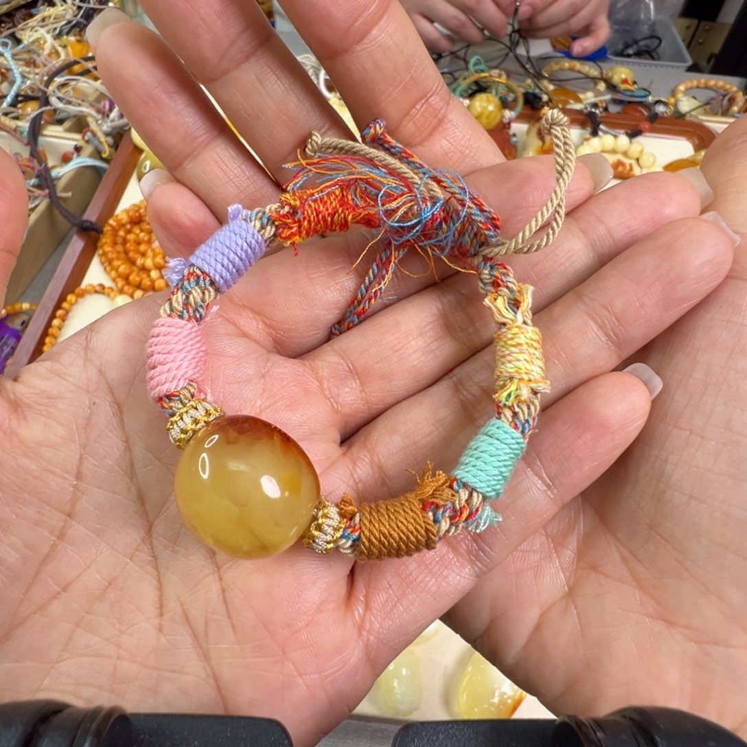 蜜蜡裸石未镶嵌蜜蜡