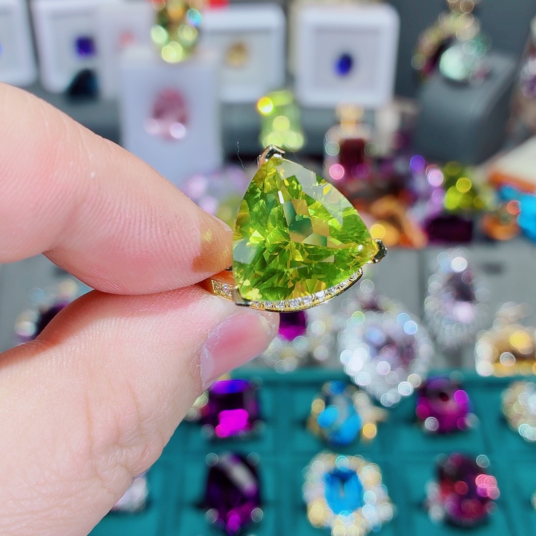 银S925镶嵌戒指水晶