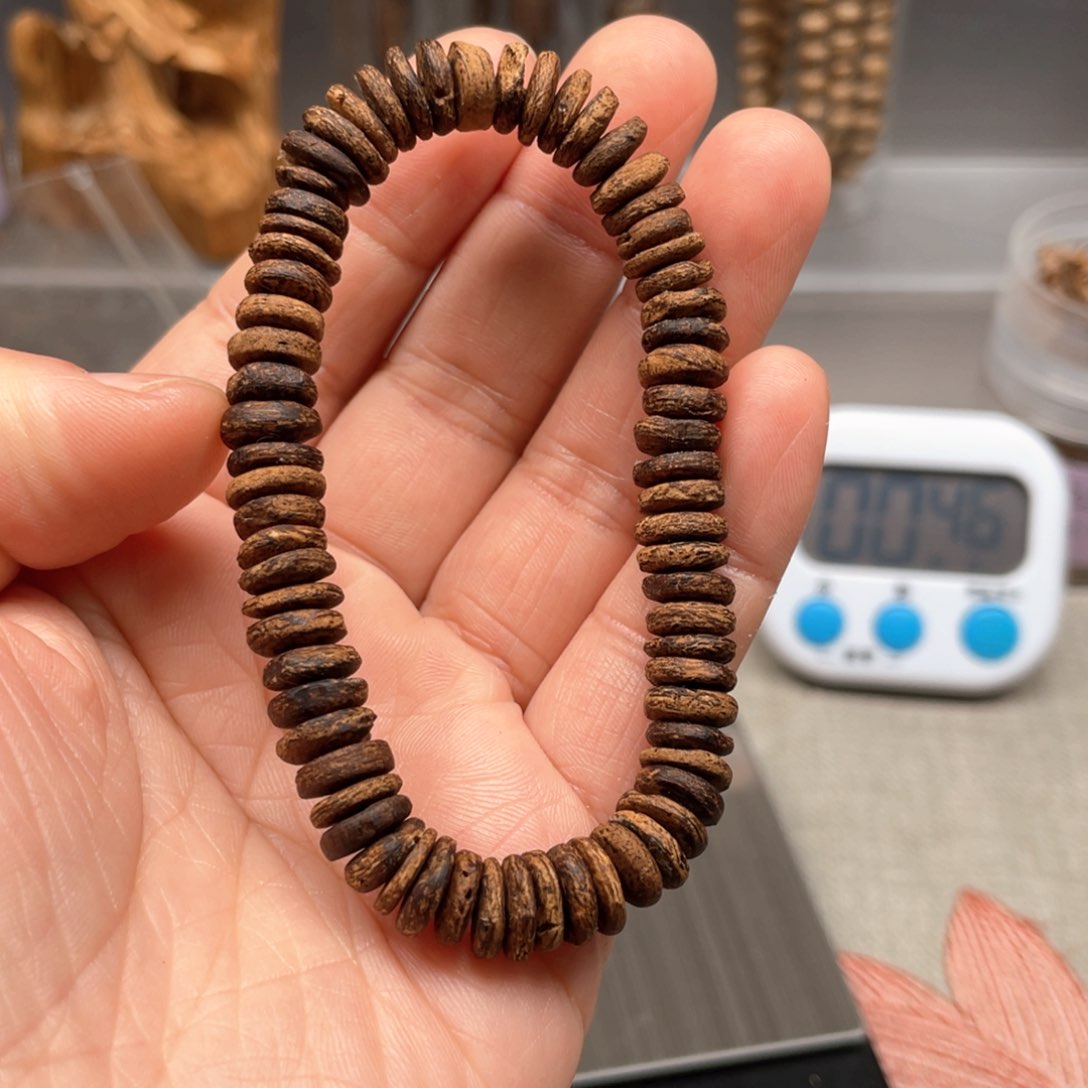 【闪购商品】沉香手串斯里兰卡土沉九分