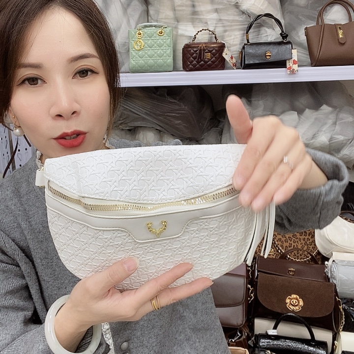 蚕丝小牛剖层皮革PU