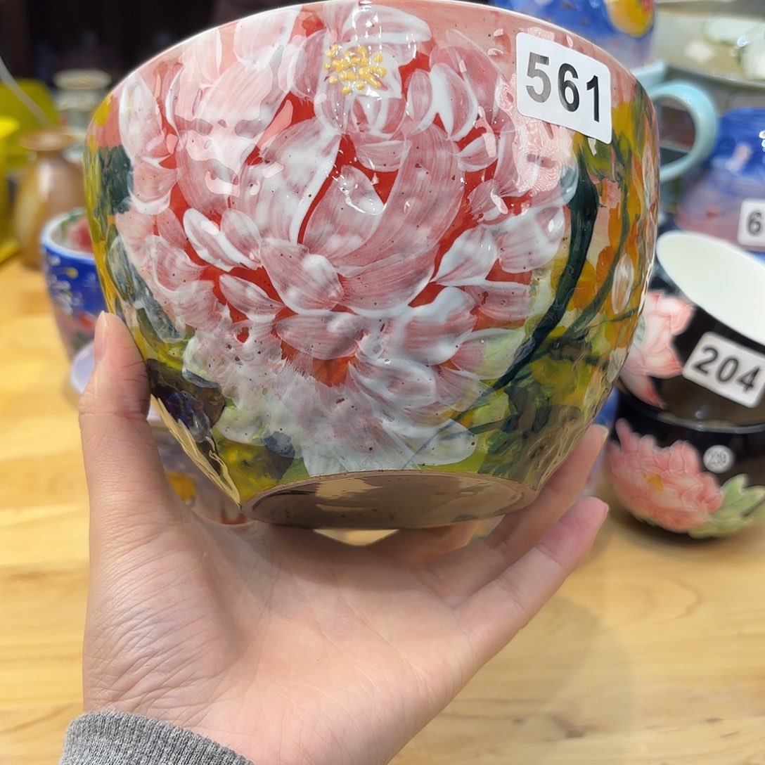 瓷片兔兔哈哈。兔兔好帅