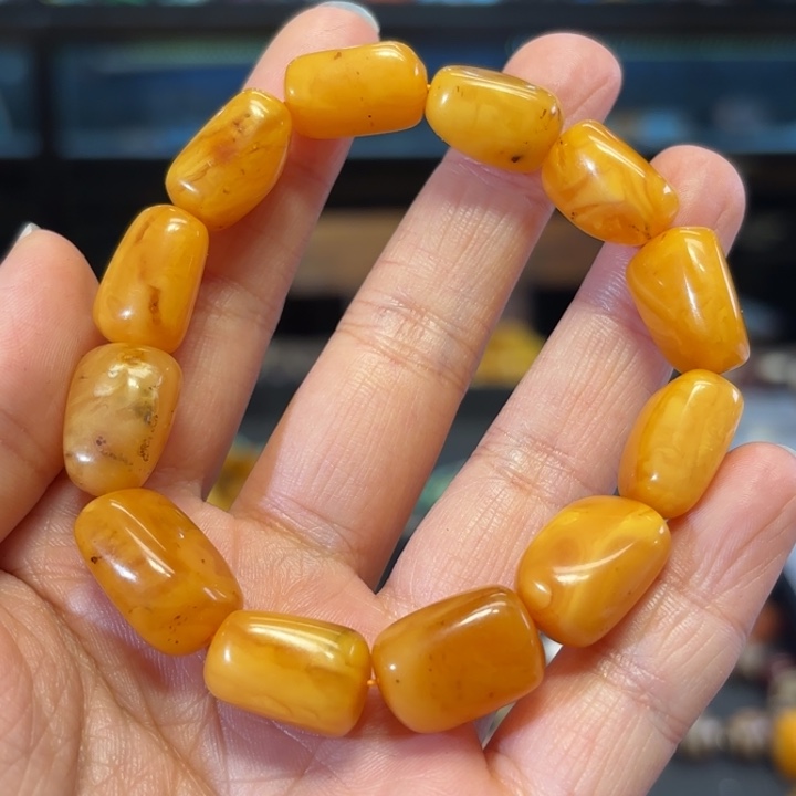 蜜蜡未镶嵌颈饰蜜蜡