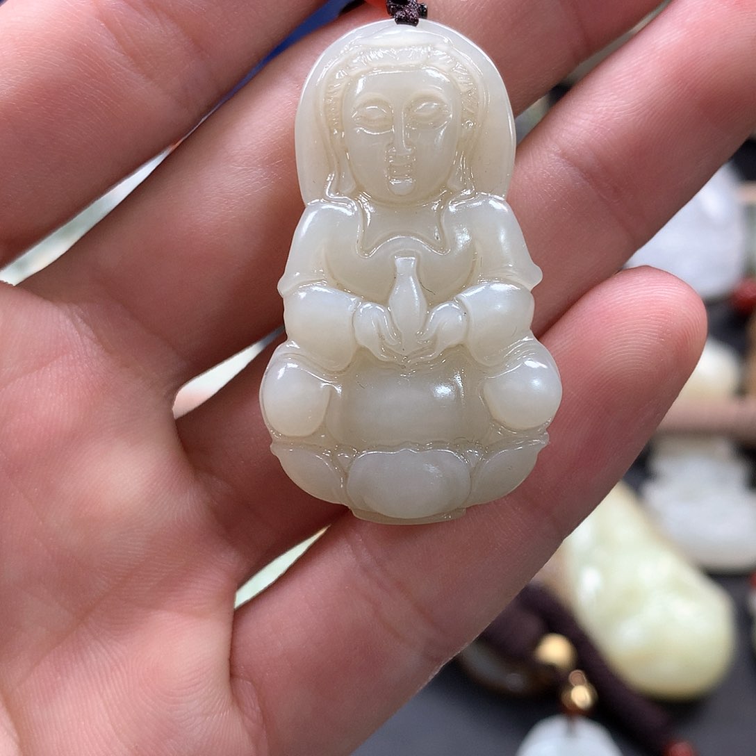 和田玉颈饰未镶嵌