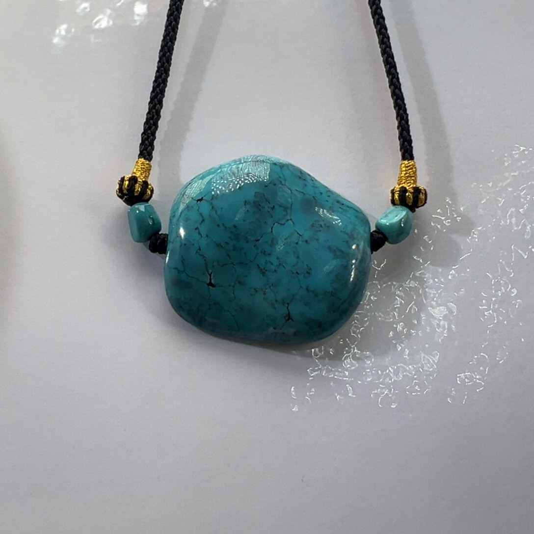 绿松石未镶嵌挂件