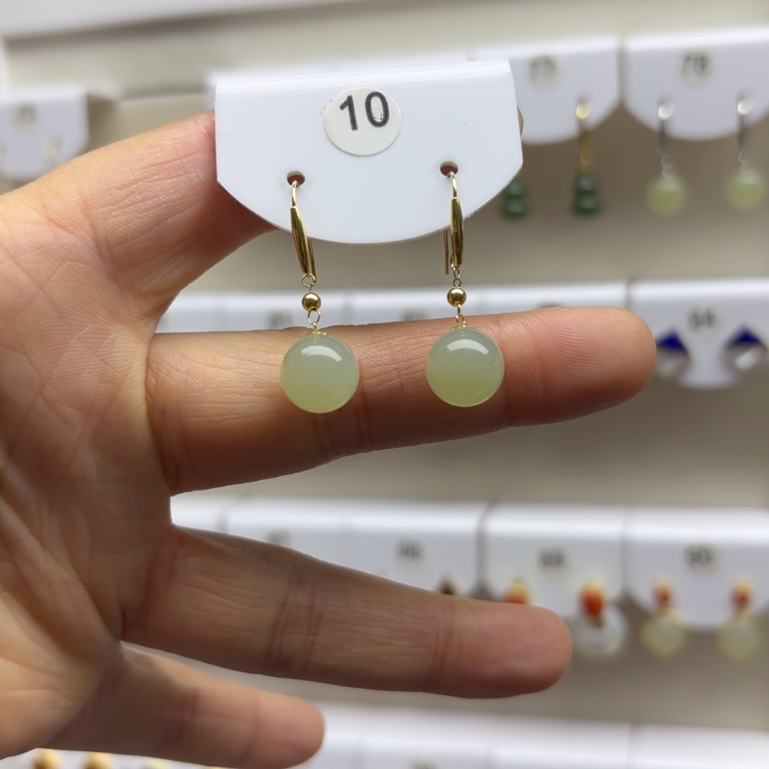 和田玉18K金镶嵌耳饰