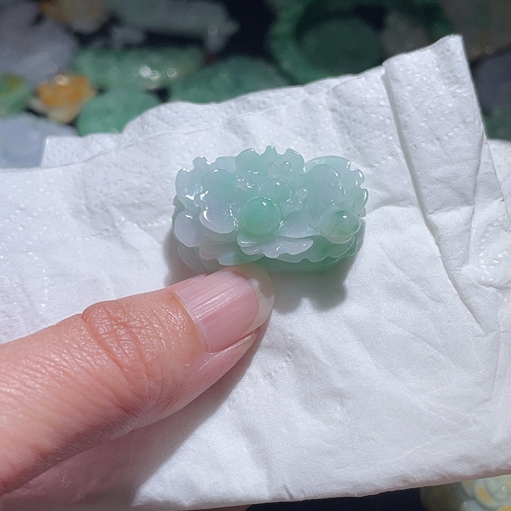 颈饰未镶嵌翡翠天