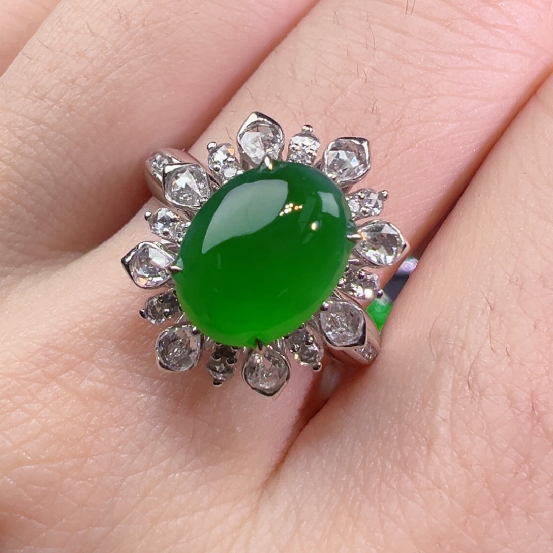 翡翠戒指18K金镶嵌戒指