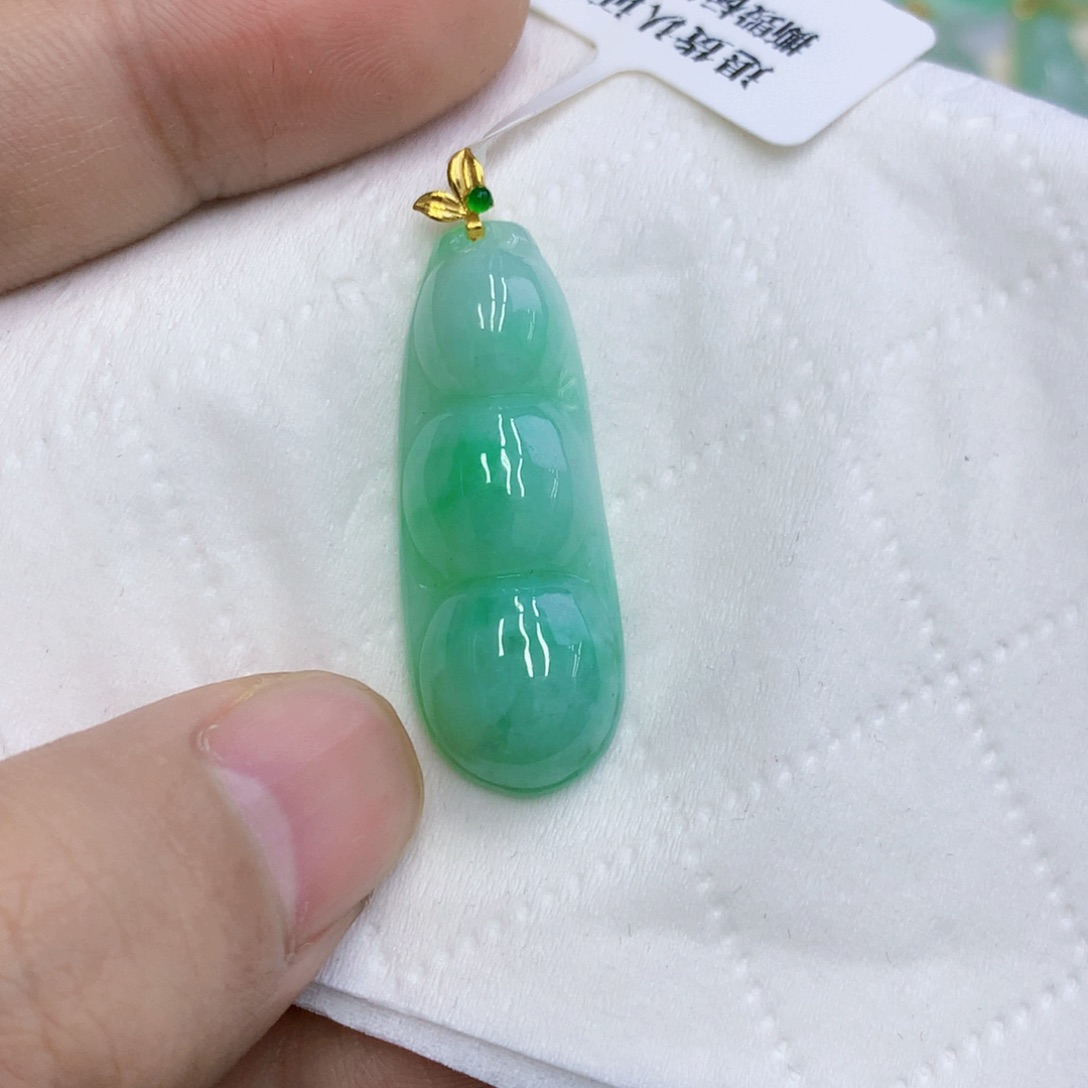 【闪购商品】颈饰18K金镶嵌翡翠