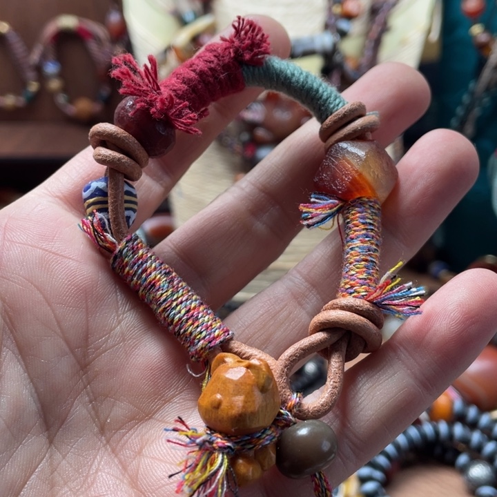 玛瑙/玉髓颈饰未镶嵌