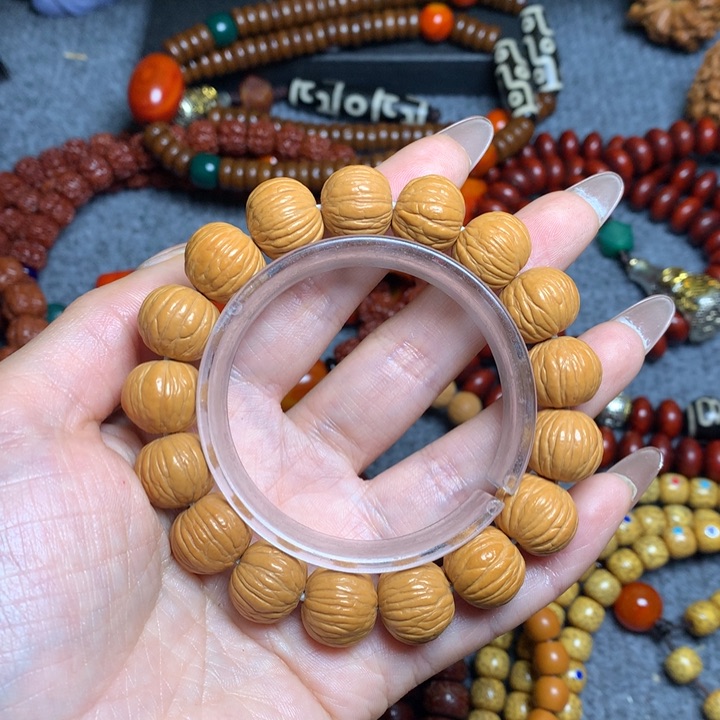 猴头核桃吊坠菩提