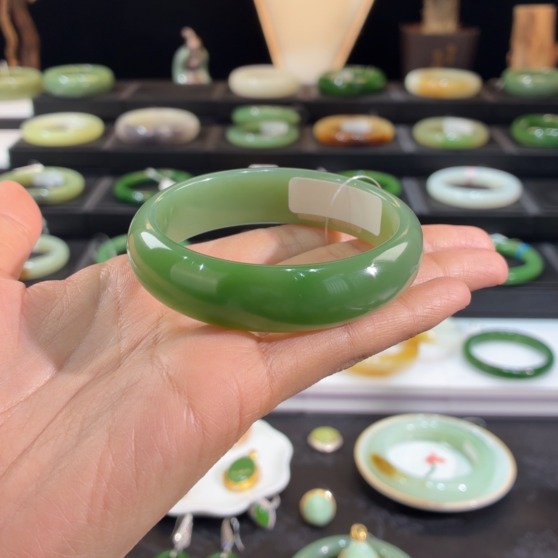 时***-和田玉未镶嵌手镯白➕绿56