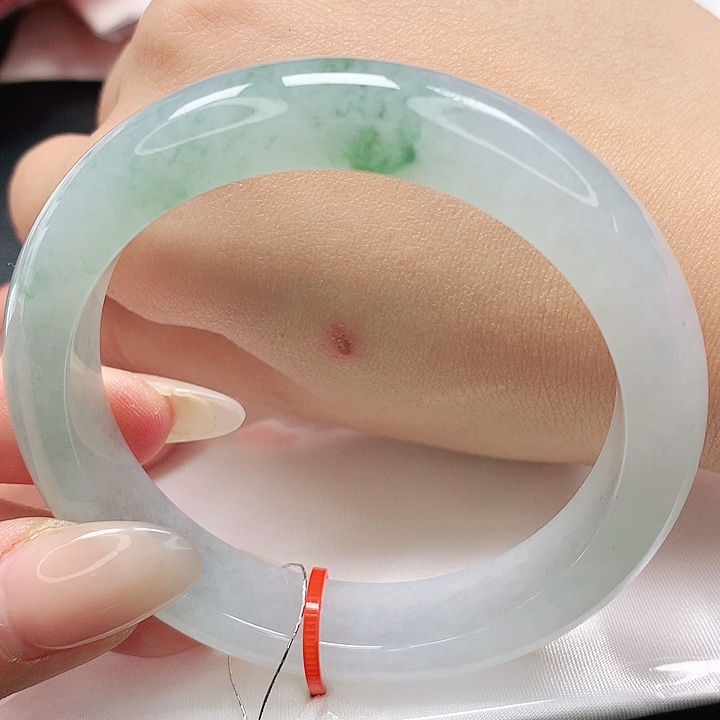 翡翠手镯未镶嵌缅甸天然A货翡翠