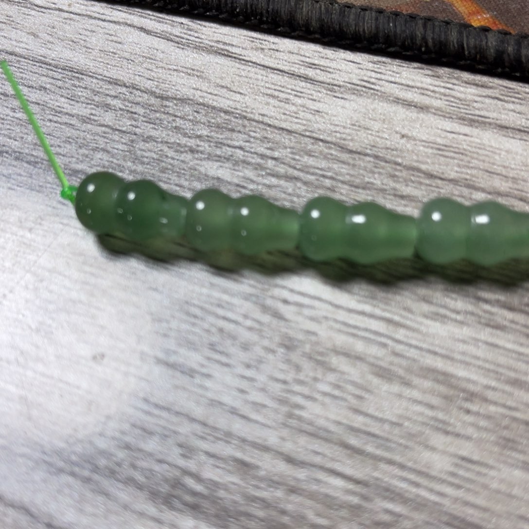 江***鄉硅化玉未镶嵌颈饰
