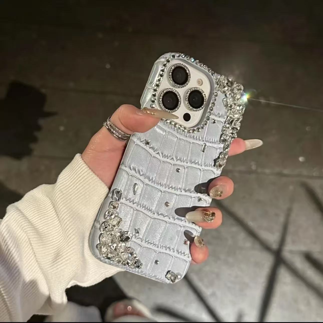 高奢雾霾蓝鳄鱼纹闪钻苹果手机壳适用于iPhone17promax15名媛风