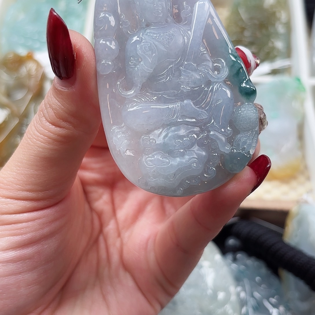 翡翠颈饰未镶嵌社**运文殊