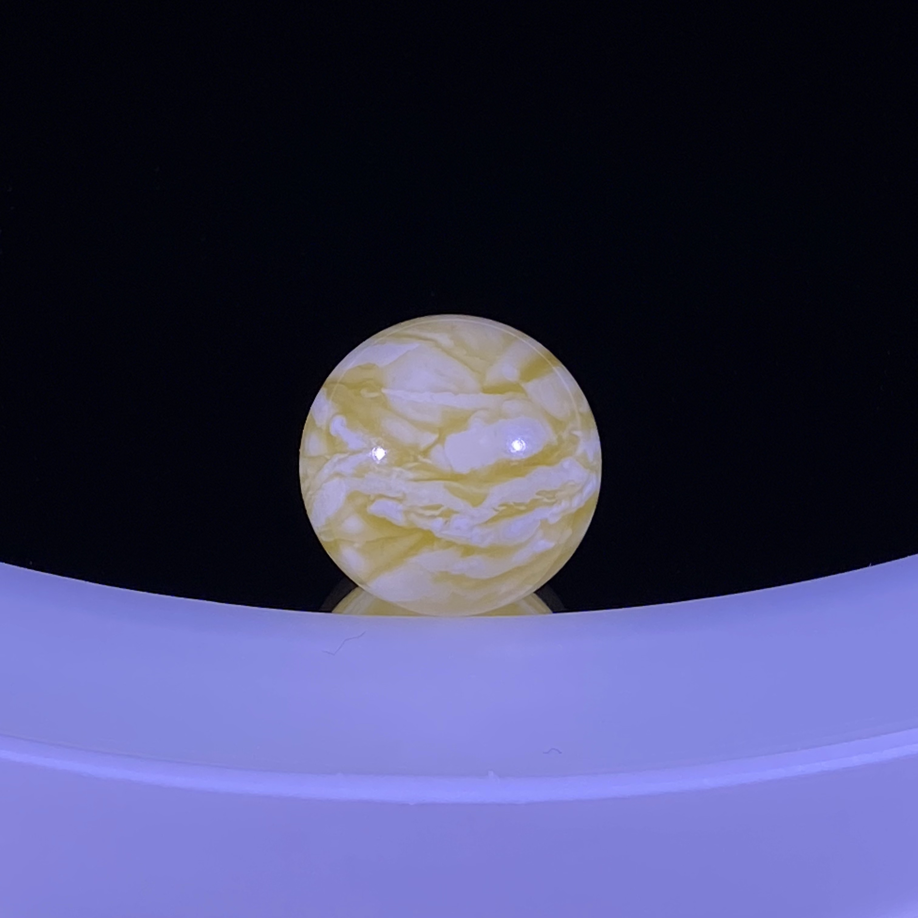16.6mm瓷白千层雪虎皮纹妖花蜜蜡圆珠，全品配串好看妖