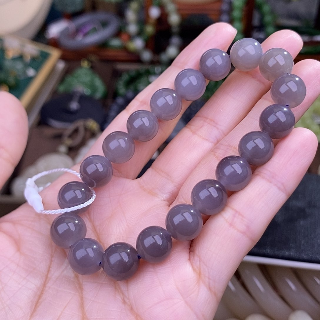 和田玉烟紫老料手链清货价约10MM未镶嵌