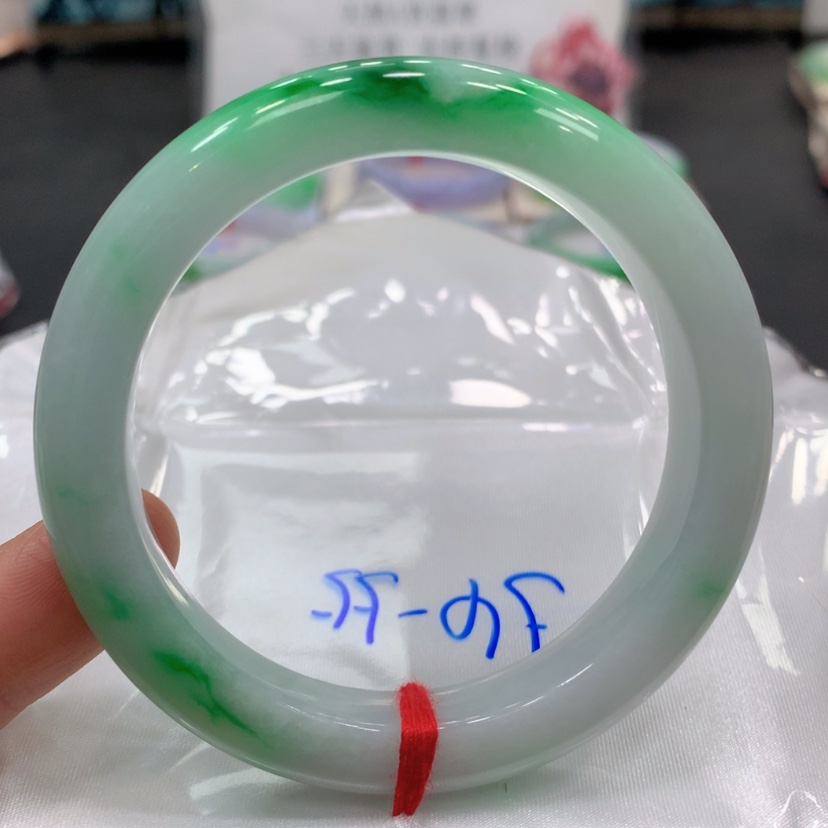 【闪购商品】翡翠手镯未镶嵌翡翠