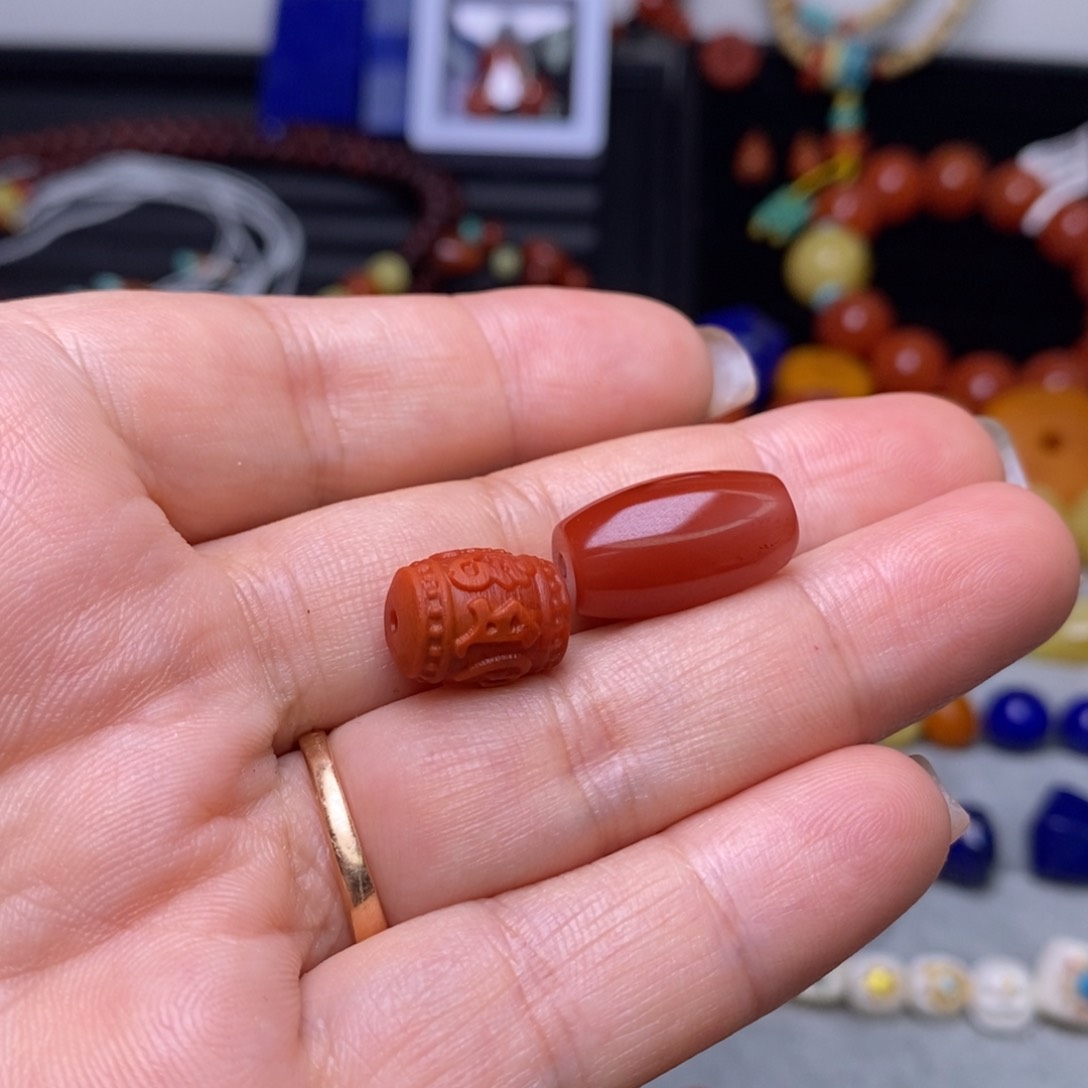南红玛瑙圆珠未镶嵌盖****）