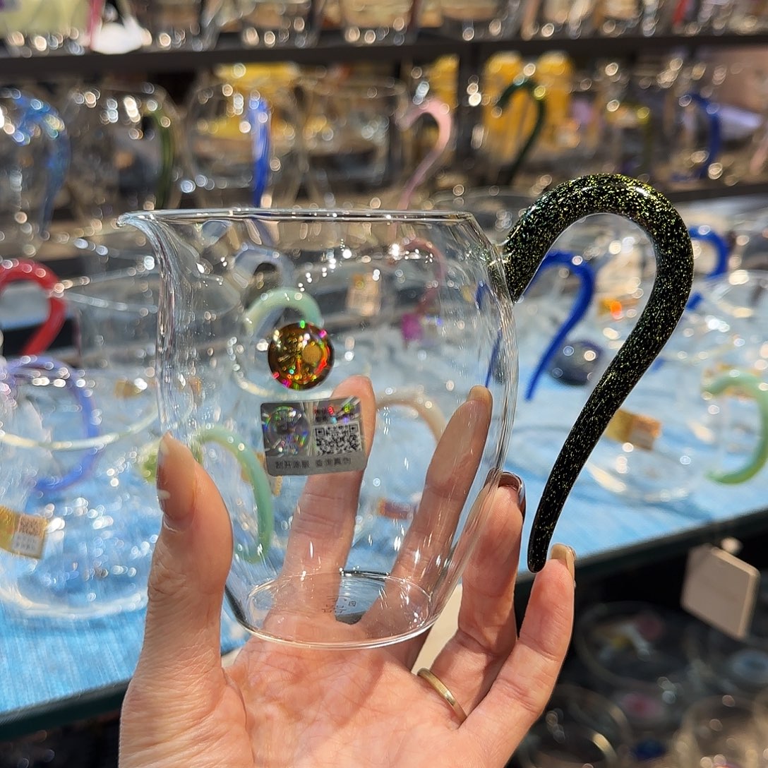 东***王黑金怡然//////////