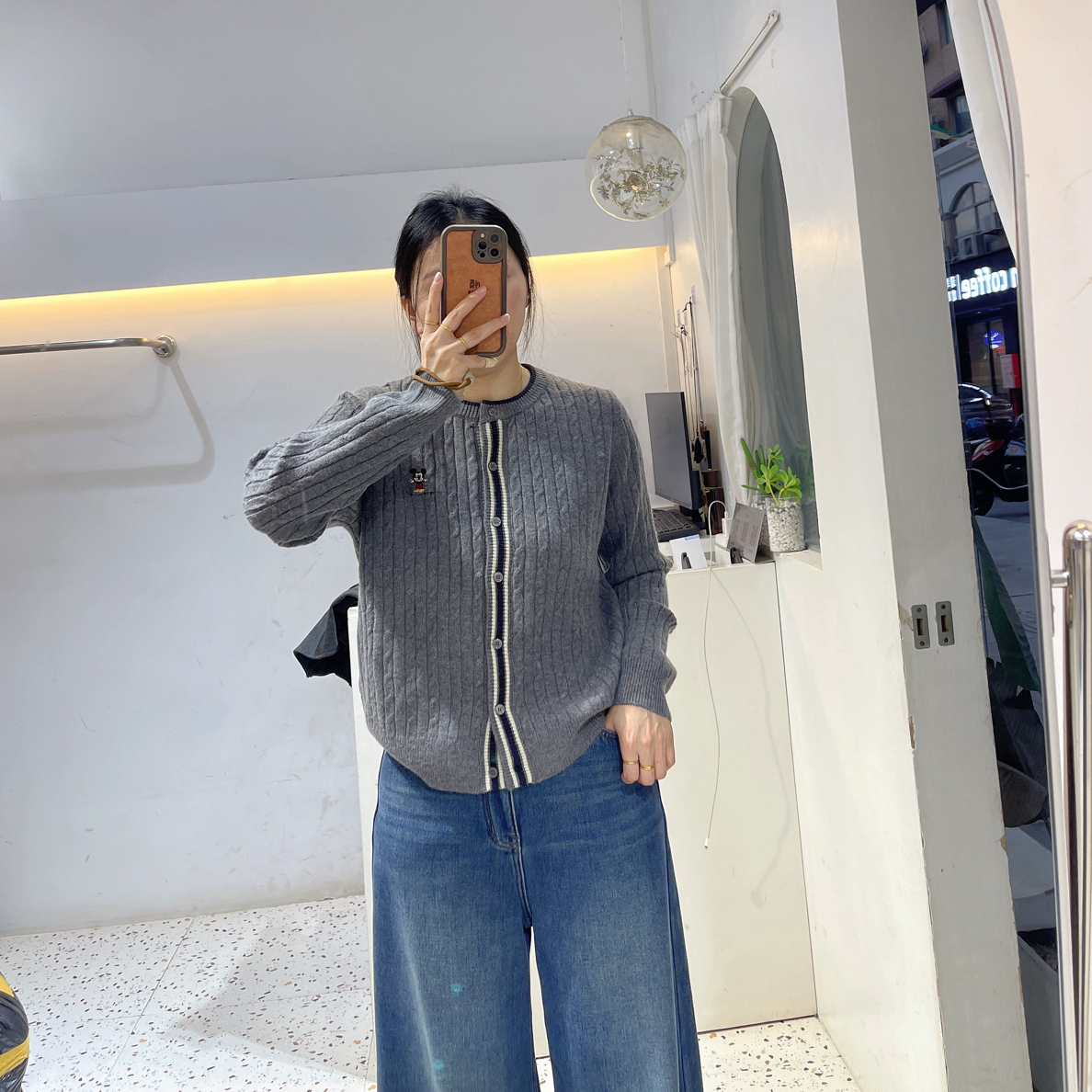 圆领拼色米奇小羊毛衫88218