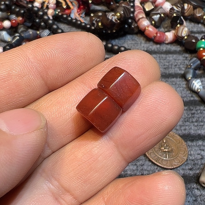 非金属藏传多棱配饰珠子