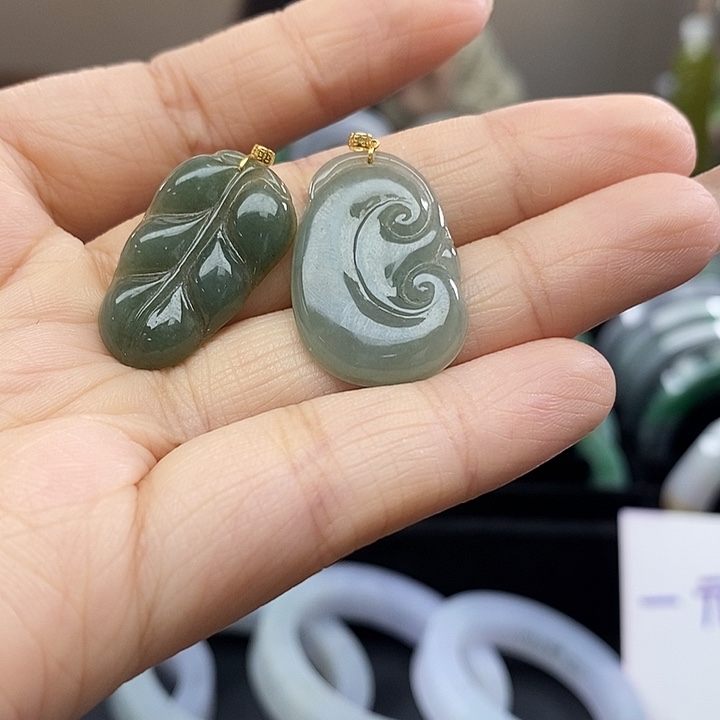翡翠未镶嵌颈饰翡翠