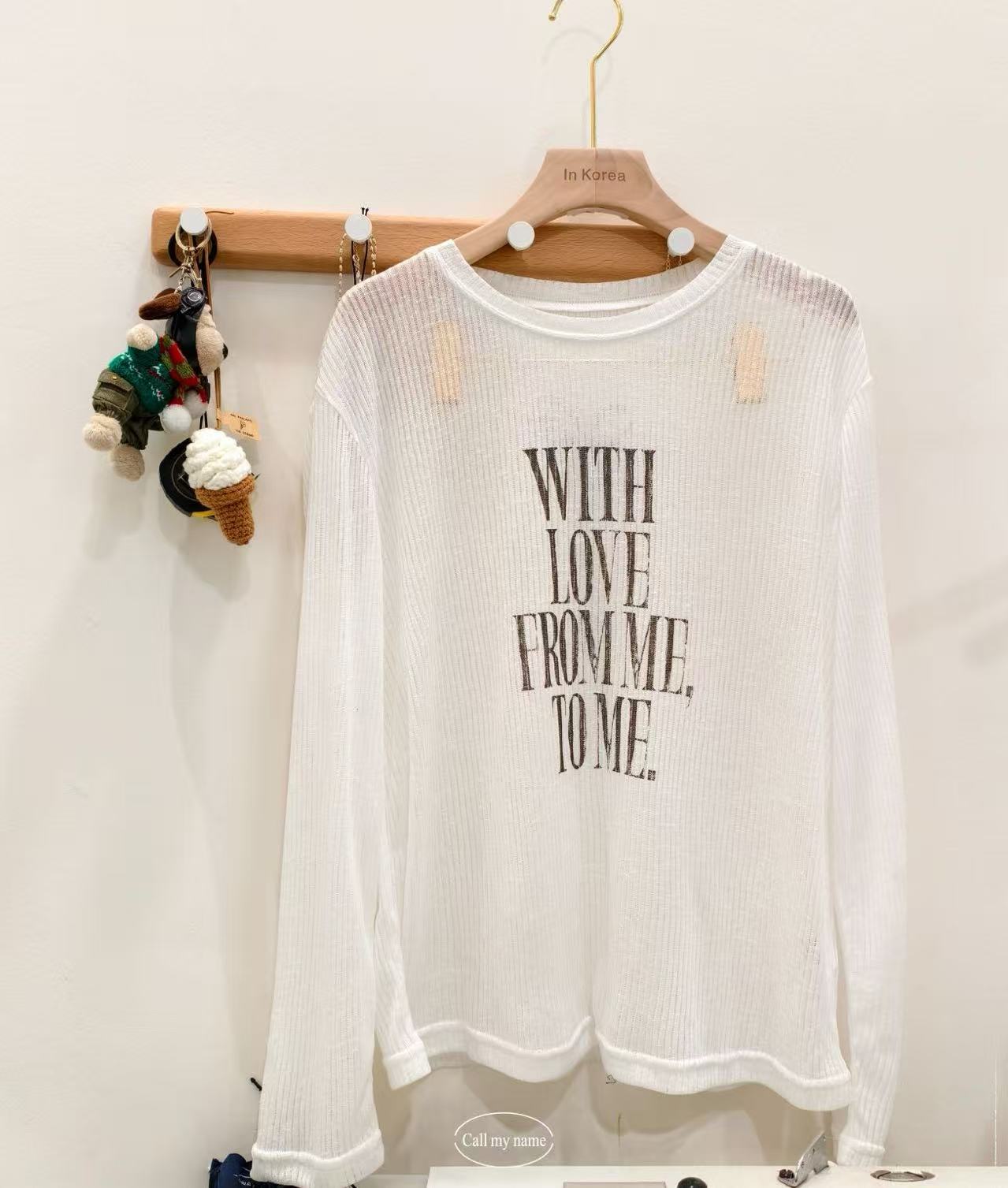 韩国代购.  Call my name  字母防晒 超轻薄 T恤L25051048