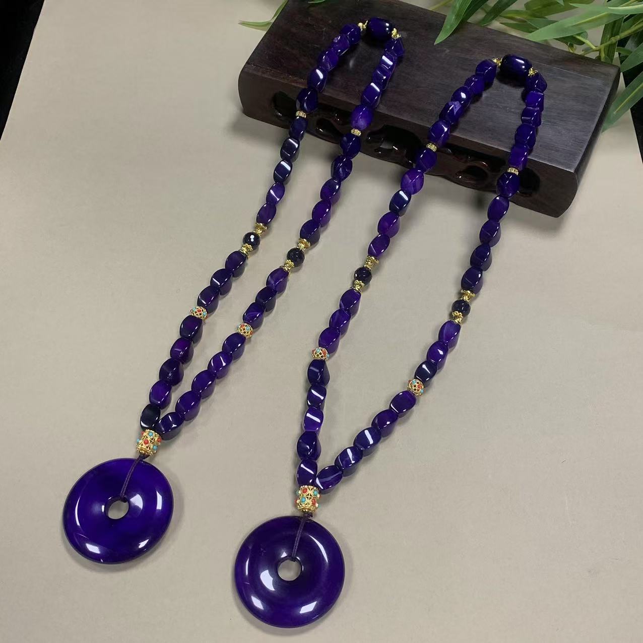 S7871-紫衫淳玛瑙平安扣-配珠链-多样性发其一