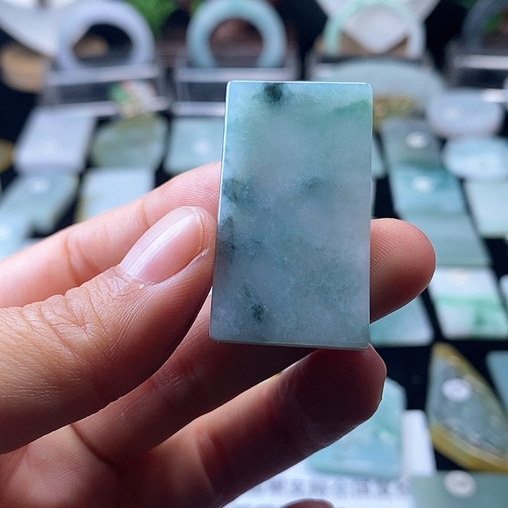 翡翠未镶嵌挂件翡翠的